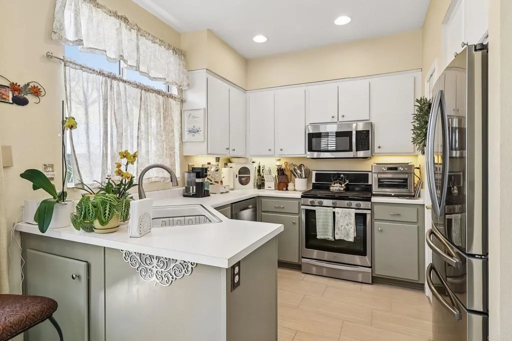 https://cdn.realtyfeed.com/cdn/127/306740664/a2d829894c8b95ea78768ee3a436e05d.webp
