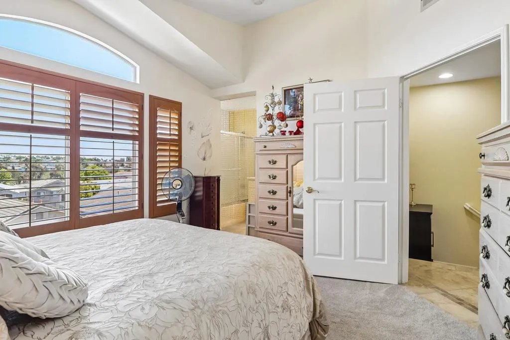 https://cdn.realtyfeed.com/cdn/127/306740664/bf390a5c72d5aa3d824de7100839cfa8.webp