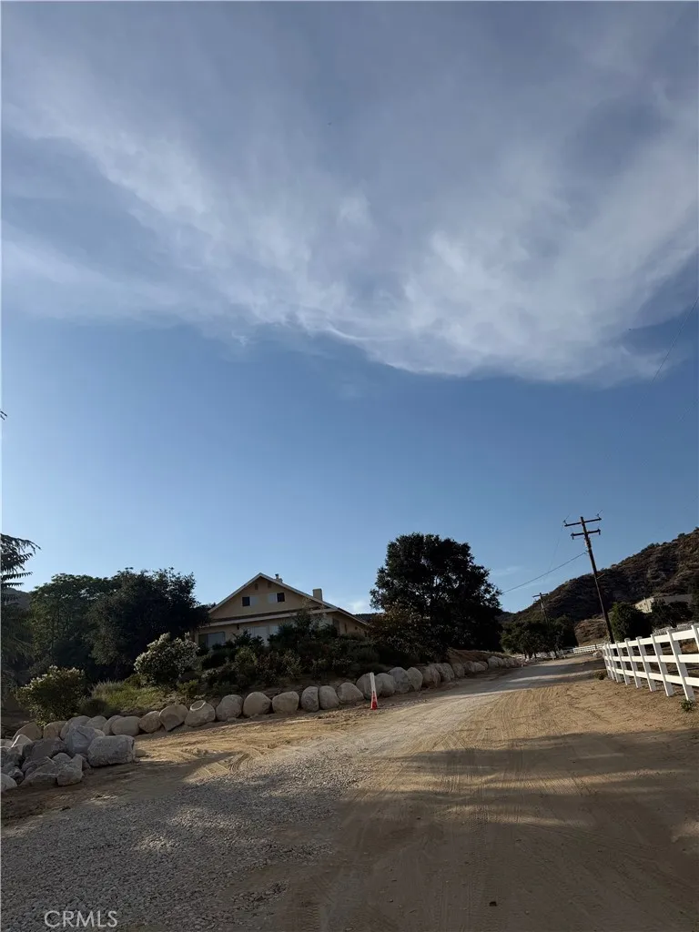 0 View AVE LN