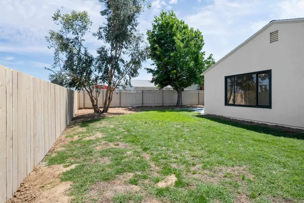 https://cdn.realtyfeed.com/cdn/127/306740707/0fa8ee3636cfdd8cc79492692c51b51c.webp