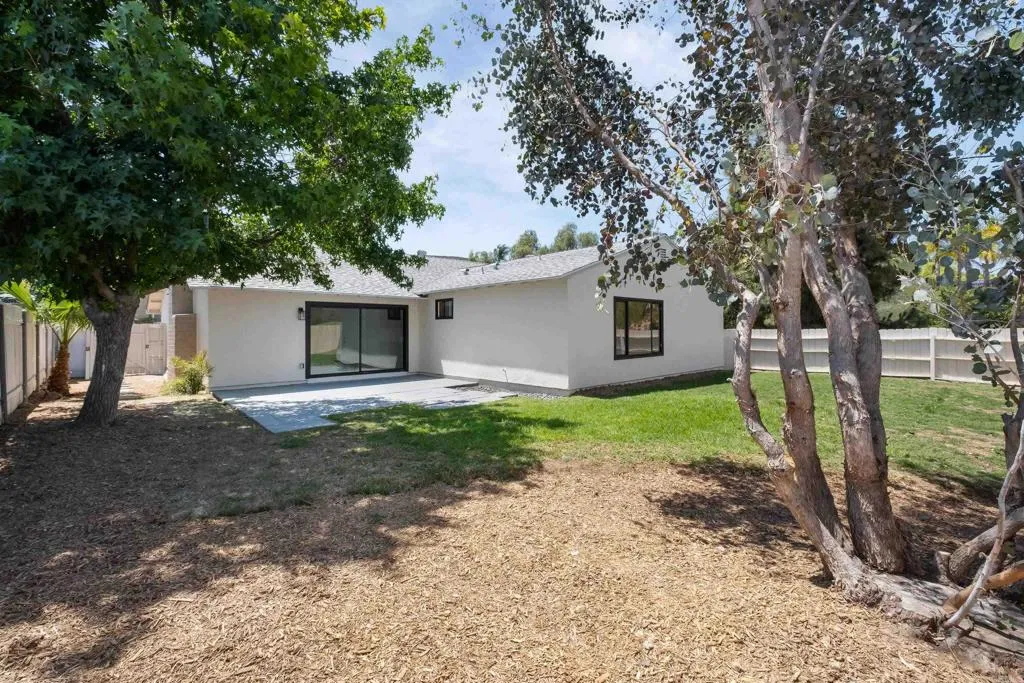 https://cdn.realtyfeed.com/cdn/127/306740707/86634fc6b76e57bb2f8889835bfed553.webp
