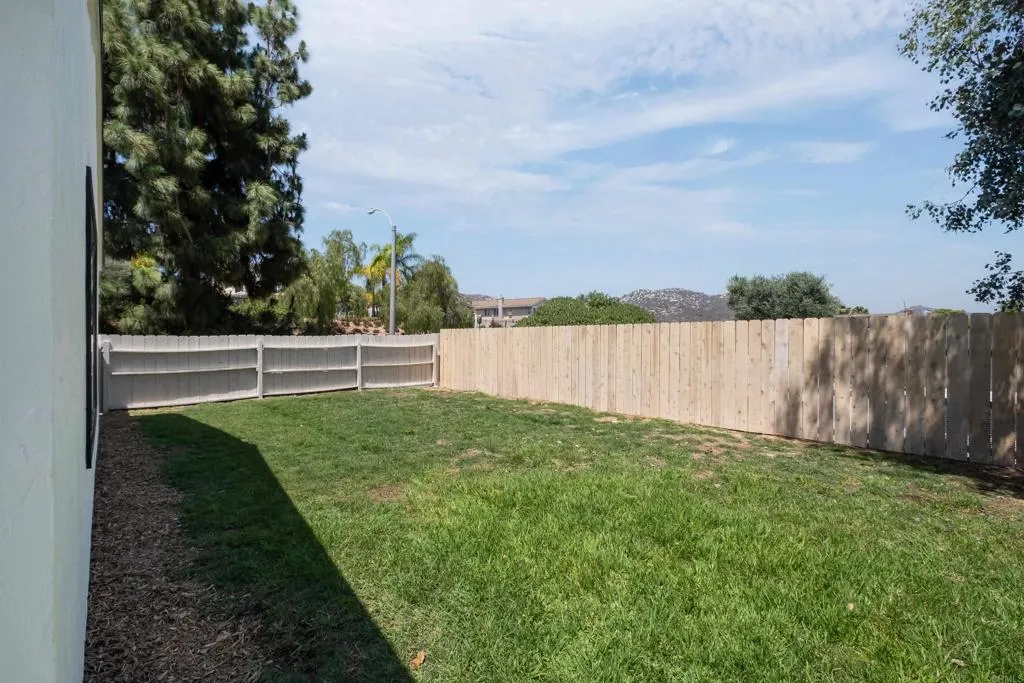 https://cdn.realtyfeed.com/cdn/127/306740707/99f3f1b6e98ae776de9cdf4eeedf9406.webp