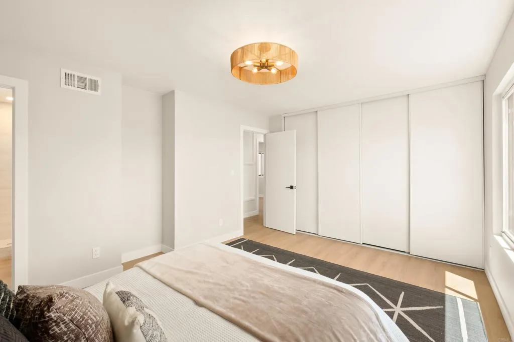 https://cdn.realtyfeed.com/cdn/127/306740707/a0f6e1506306b7e2cdb8f58b8fa7e86d.webp