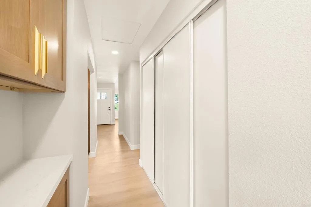 https://cdn.realtyfeed.com/cdn/127/306740707/f340f933928edeb7641714dce28654b5.webp