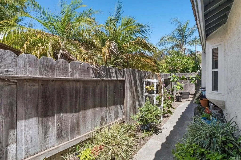 https://cdn.realtyfeed.com/cdn/127/306740714/372265681ddc9a8b658ffa48b822cb59.webp
