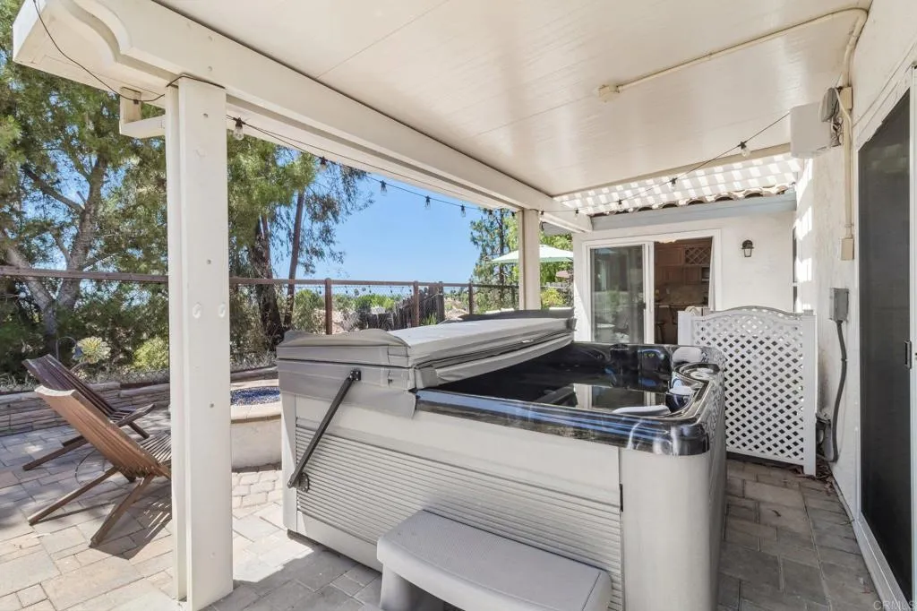 https://cdn.realtyfeed.com/cdn/127/306740714/85876dcd17984a0775ac2645686396b2.webp