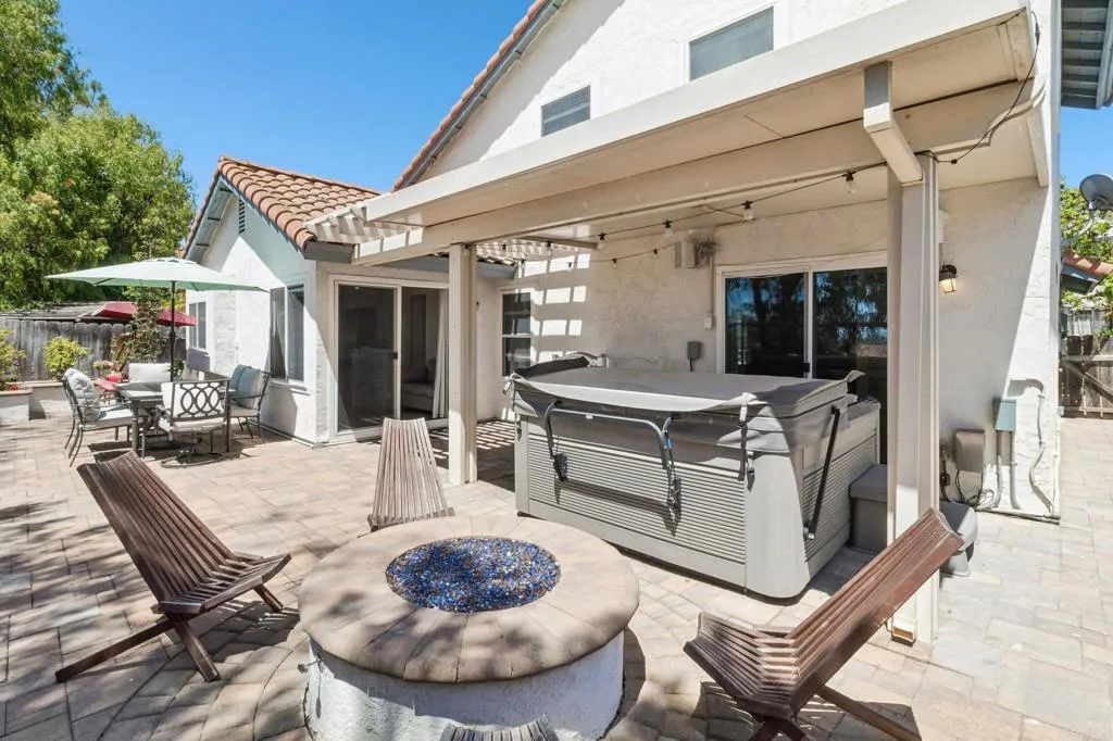https://cdn.realtyfeed.com/cdn/127/306740714/ee786145624cb4de88ff3a332ef64a34.webp