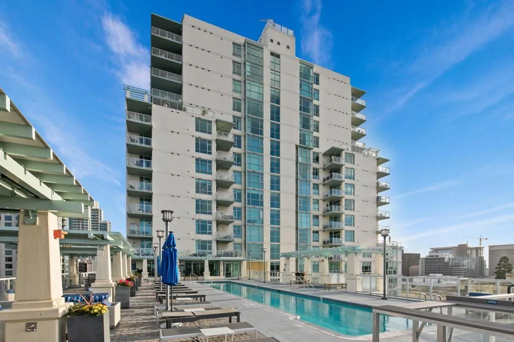 https://cdn.realtyfeed.com/cdn/127/306740725/189dba624a8f23b89d0d541e77bdbcea.webp