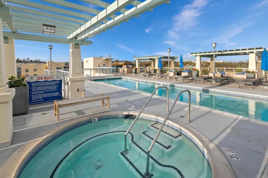 https://cdn.realtyfeed.com/cdn/127/306740725/48eadaa005f794a4ffd479e5661359c1.webp