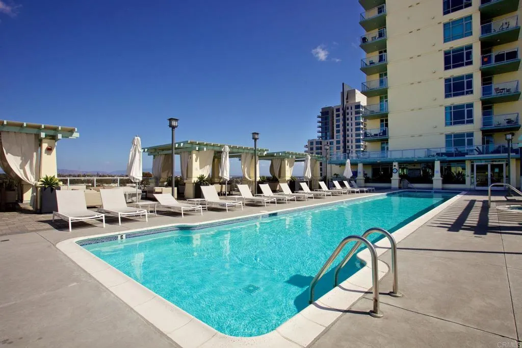 https://cdn.realtyfeed.com/cdn/127/306740725/5e7eaa78bb907388e82a2782257d7d77.webp