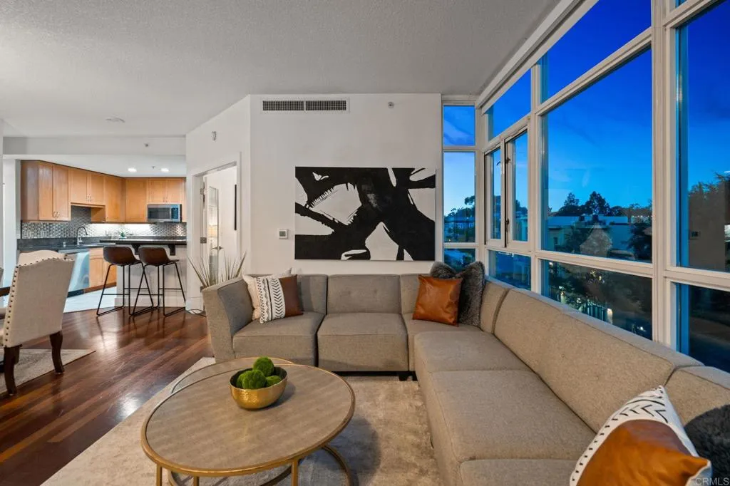 https://cdn.realtyfeed.com/cdn/127/306740725/71772ccc303fb32a1c77fa944c2d7691.webp
