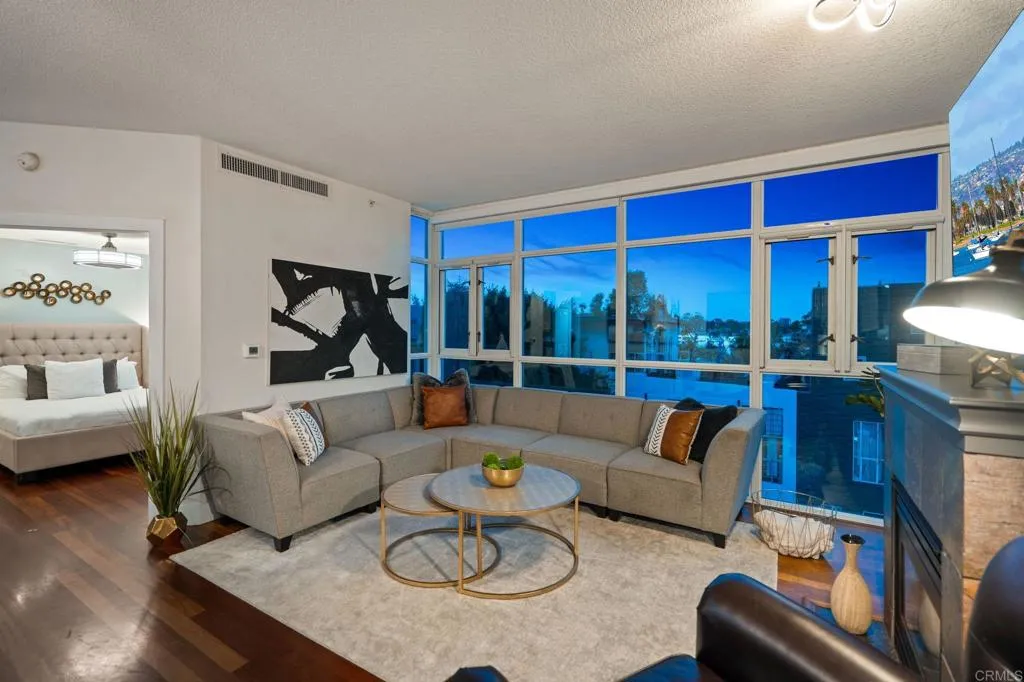 https://cdn.realtyfeed.com/cdn/127/306740725/b0a7ae2ceac53b26ee456b13c7cdf228.webp