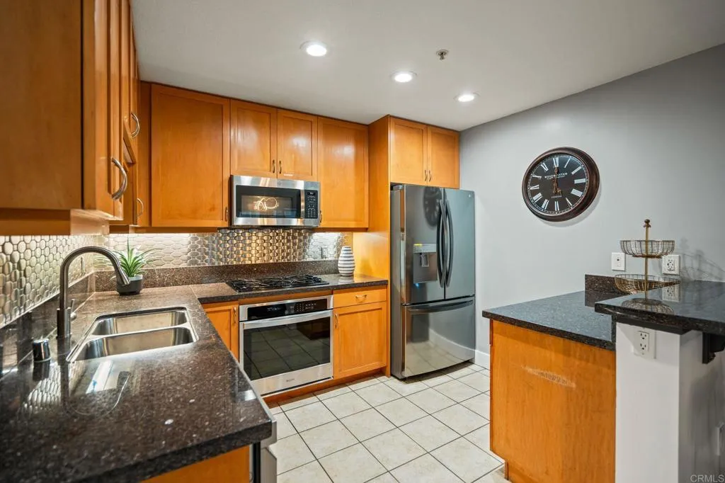 https://cdn.realtyfeed.com/cdn/127/306740725/ca02cc079217f76fa97a1988775d71c4.webp