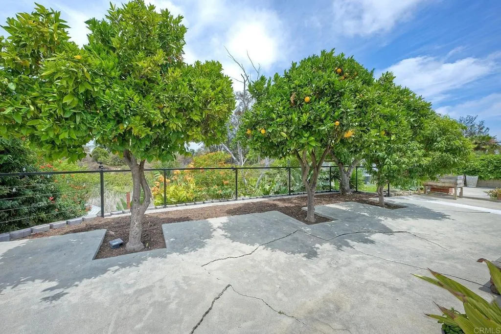 https://cdn.realtyfeed.com/cdn/127/306740727/b5faea20605f9a8d48e22d184718009c.webp