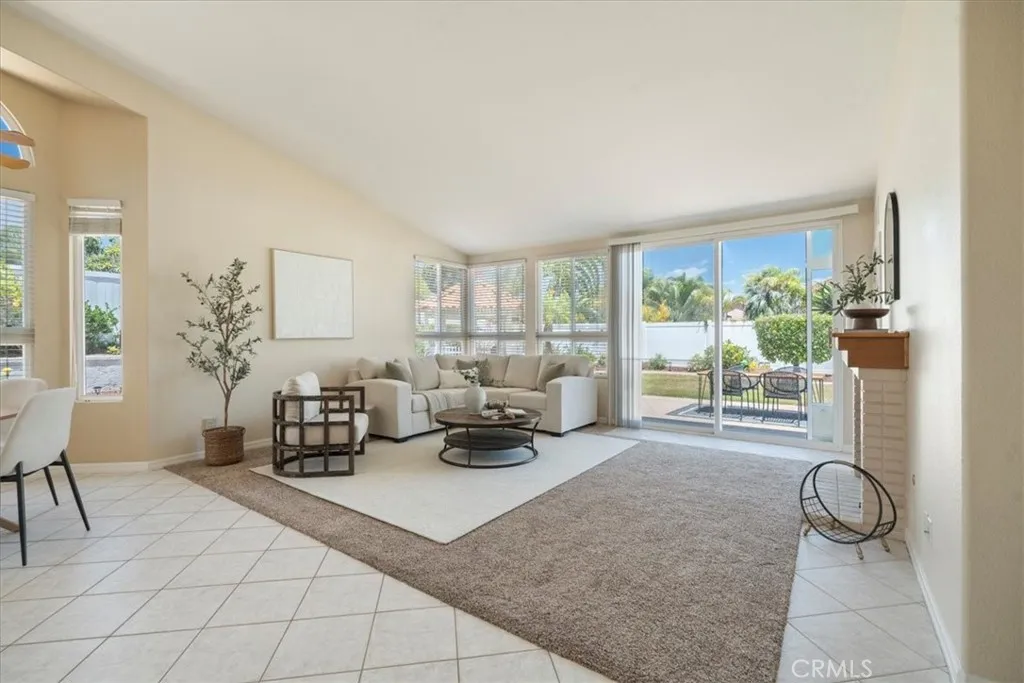 https://cdn.realtyfeed.com/cdn/127/306740738/07438d8dd4db00630f52d928c620f8c8.webp