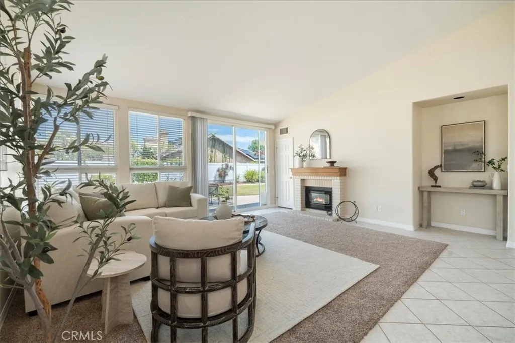 https://cdn.realtyfeed.com/cdn/127/306740738/178f4997fcd3ac38601d7109d279573d.webp