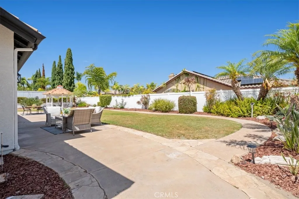 https://cdn.realtyfeed.com/cdn/127/306740738/6f61b8f5bc06d5e6411e3150f5b338ea.webp