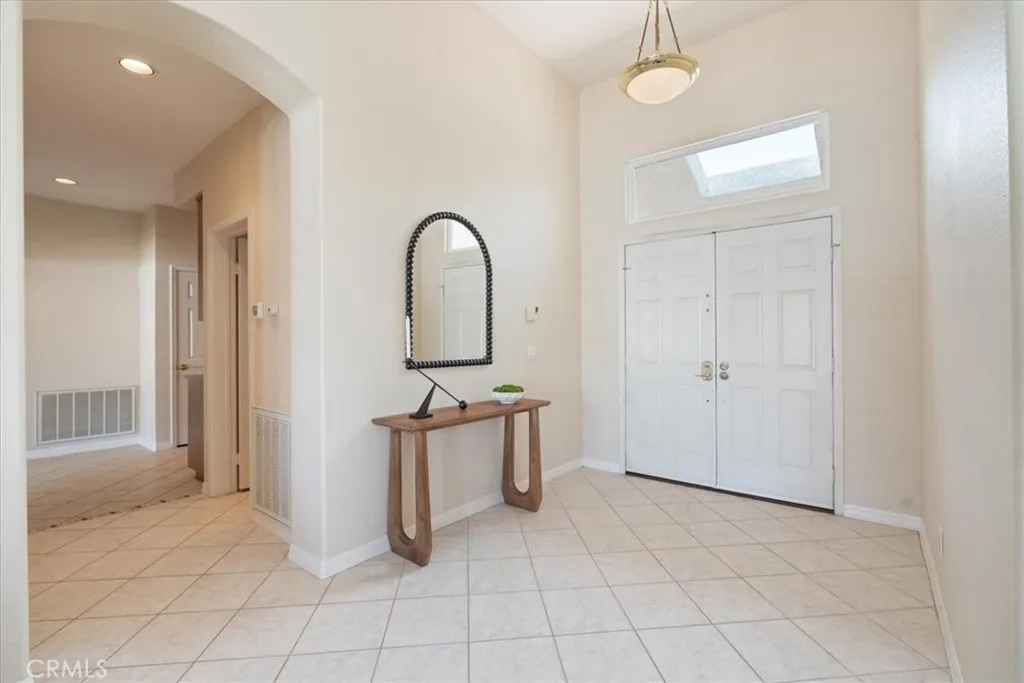 https://cdn.realtyfeed.com/cdn/127/306740738/9cc9ae986548b8c8b00915865d02cad2.webp