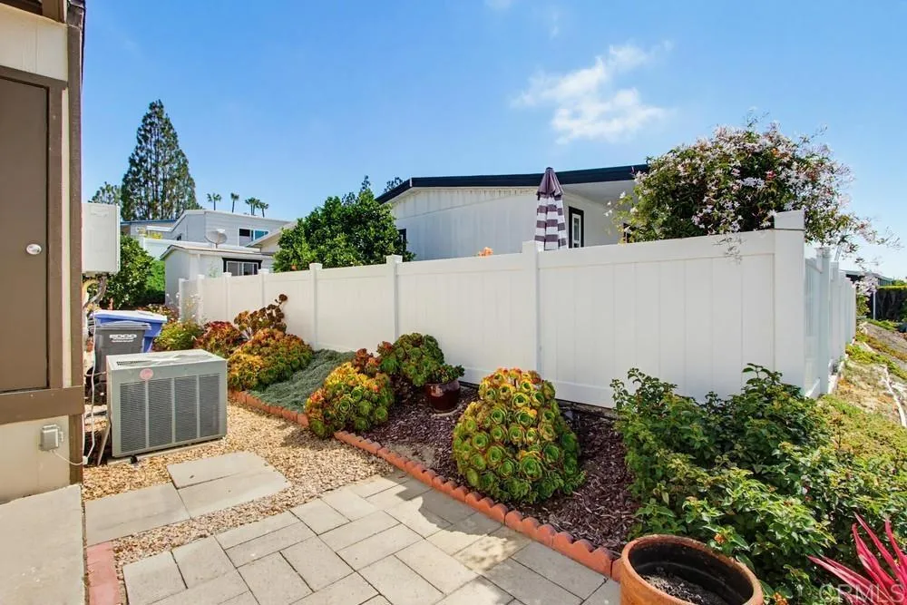 https://cdn.realtyfeed.com/cdn/127/306740772/039dfd61a1018e4de7a65022971ce674.webp