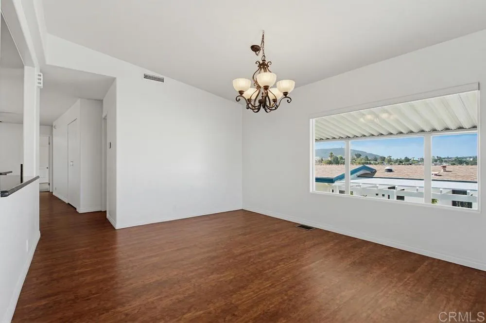 https://cdn.realtyfeed.com/cdn/127/306740772/180b25f1d8c1d036ac8ac776789fec62.webp