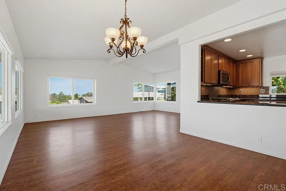 https://cdn.realtyfeed.com/cdn/127/306740772/94125123a86656bb7e1af0b8a462b9ff.webp
