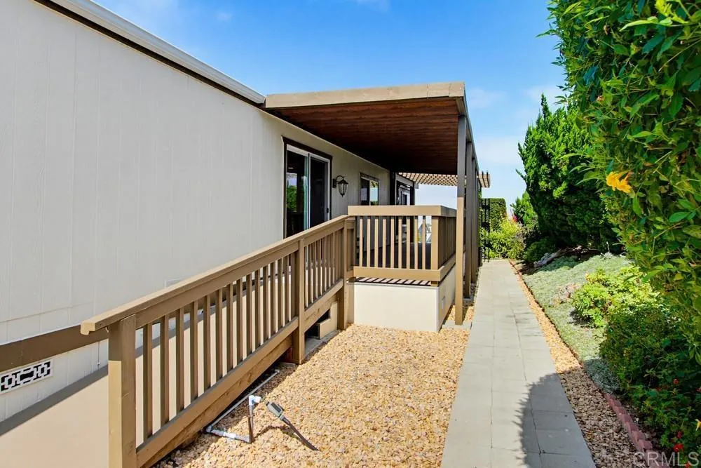 https://cdn.realtyfeed.com/cdn/127/306740772/b10d1693f699ff5fd45cfb3394280859.webp
