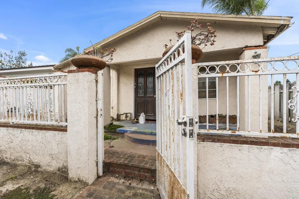 https://cdn.realtyfeed.com/cdn/127/306740773/0acccb0955d358eb092f01f8326c2e97.webp