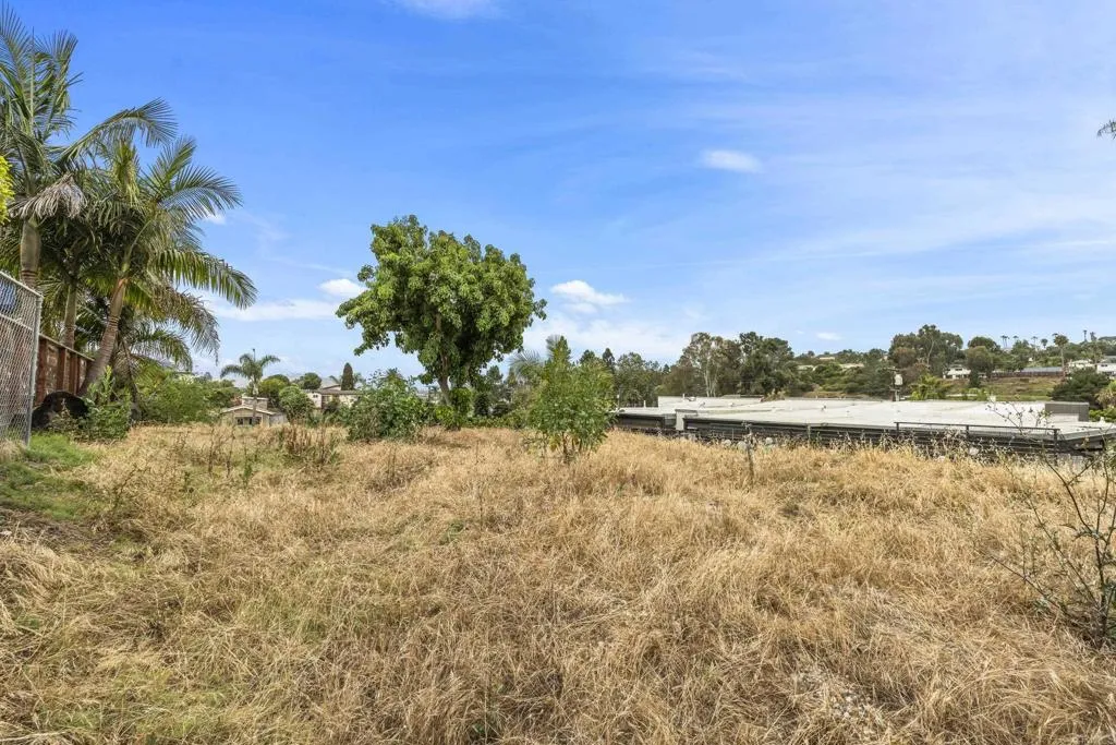 https://cdn.realtyfeed.com/cdn/127/306740773/721ae828715bfa8b091a9610bfbe18da.webp