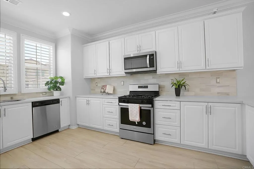 https://cdn.realtyfeed.com/cdn/127/306740788/6b58ac20f2c41b23ca7674249b1649e3.webp