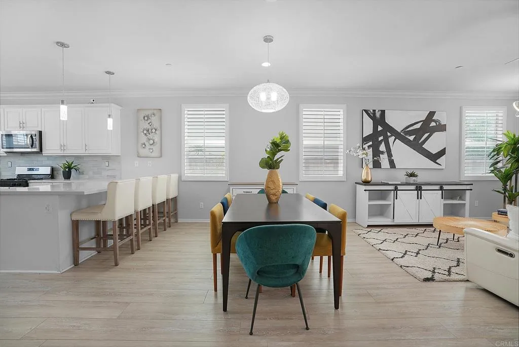 https://cdn.realtyfeed.com/cdn/127/306740788/a6a0b6f6cc8156366eda8316cb595608.webp