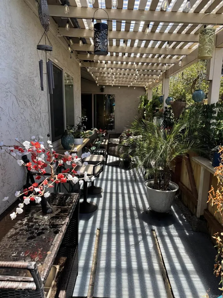 https://cdn.realtyfeed.com/cdn/127/306740789/2f8618f014fbeaa6ea7e9e221cc50beb.webp