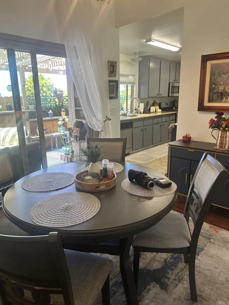 https://cdn.realtyfeed.com/cdn/127/306740789/9a52d4aebc94e538d004fa3faba45676.webp