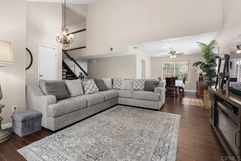 https://cdn.realtyfeed.com/cdn/127/306740790/3d9e873ca9742a57ac38c668709ffb89.webp