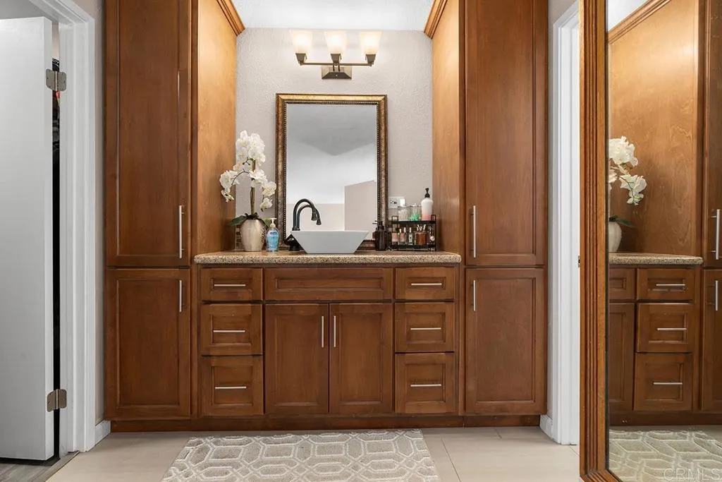 https://cdn.realtyfeed.com/cdn/127/306740790/703335cf10b0261d6defc3d2c08cd4ee.webp