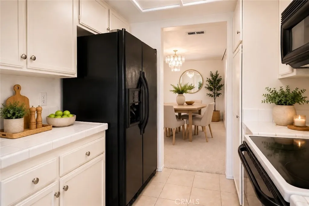 Photo #11: OC26124763 Listing: Photo #11