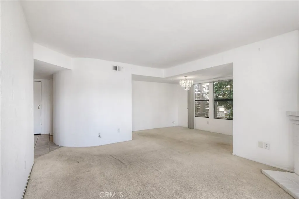 Photo #8: OC26124763 Listing: Photo #8