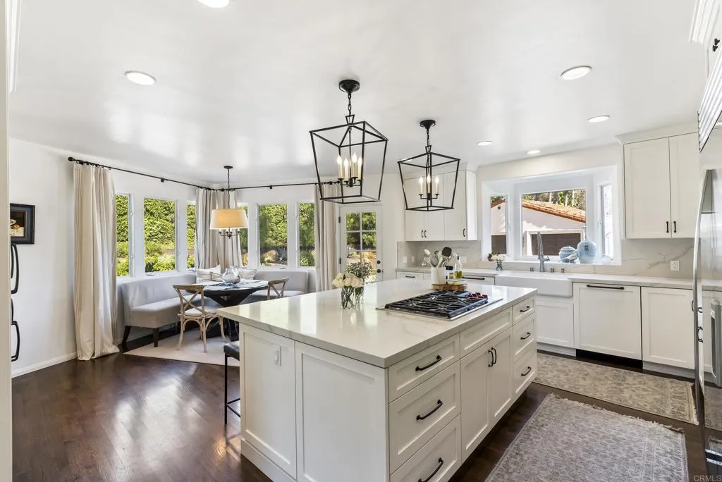 https://cdn.realtyfeed.com/cdn/127/306740841/a3f571d33a0d9d126d8dbb24ff9f55f1.webp
