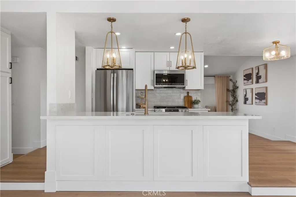 https://cdn.realtyfeed.com/cdn/127/306740870/32d061c0f6546275440c58083b3d8caf.webp