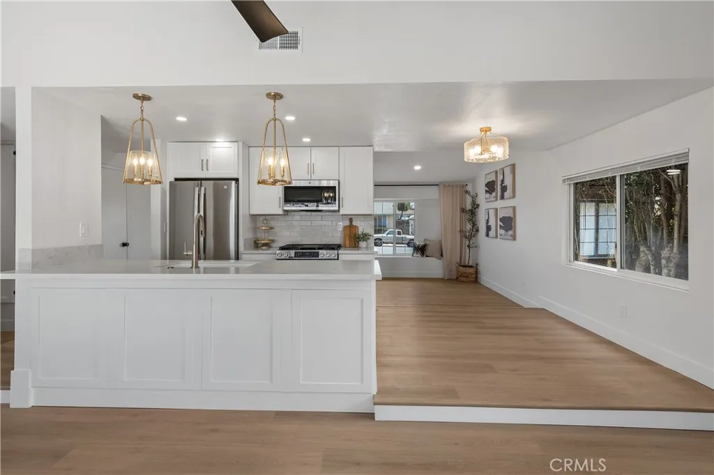 https://cdn.realtyfeed.com/cdn/127/306740870/615e120d96fdce6df298ab09861fa6a7.webp