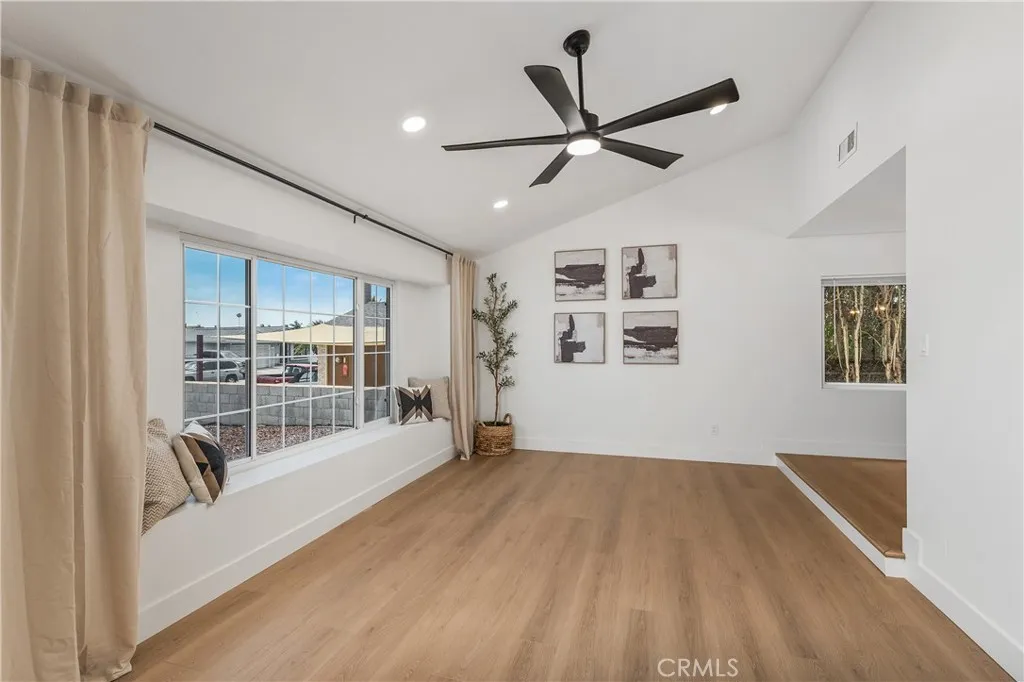https://cdn.realtyfeed.com/cdn/127/306740870/6e202c117b135b5ae38a2531c1ad7b6d.webp