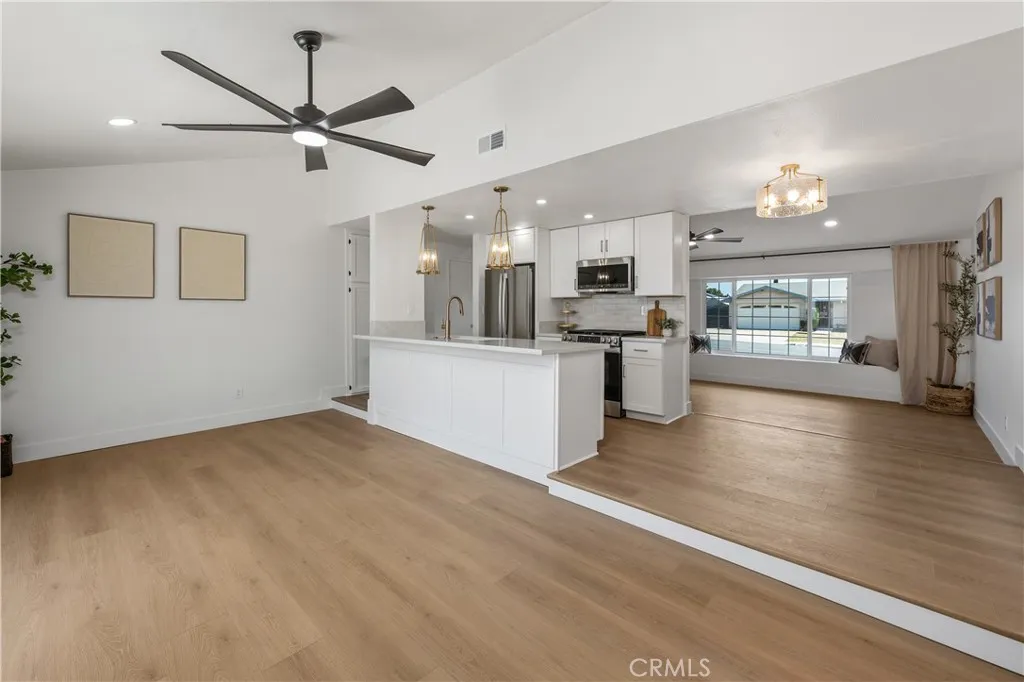 https://cdn.realtyfeed.com/cdn/127/306740870/b8bb4e12210da93c3377b4720543ee04.webp