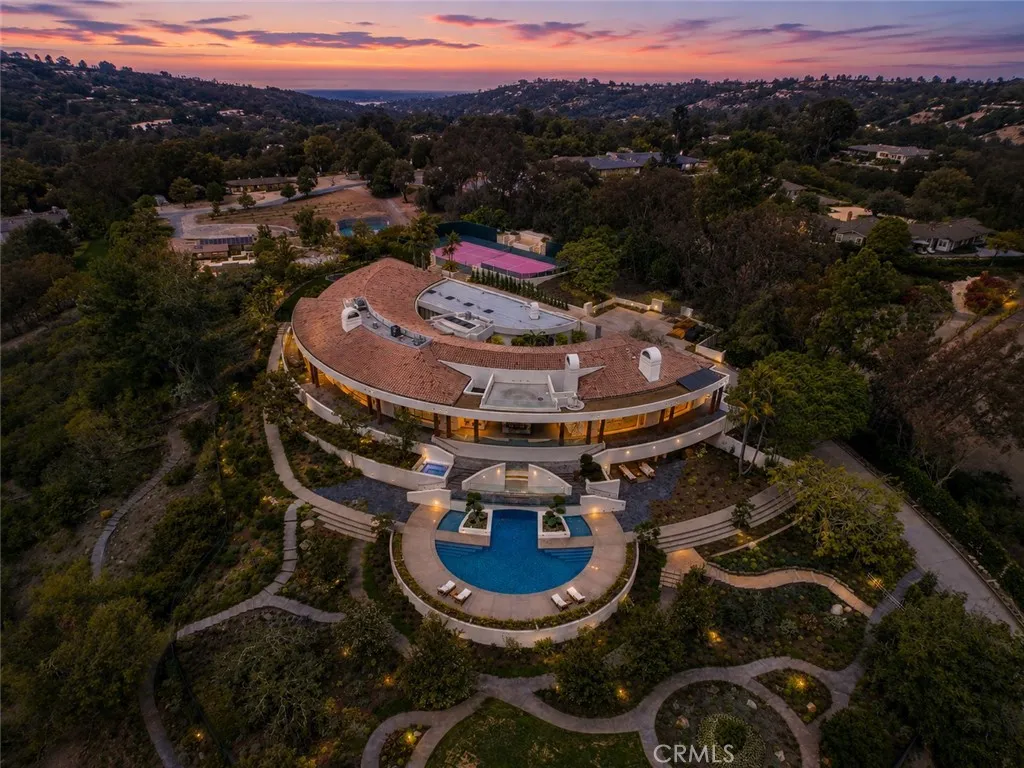 https://cdn.realtyfeed.com/cdn/127/306740888/00f970431b25cfcca6cdb876a3918181.webp