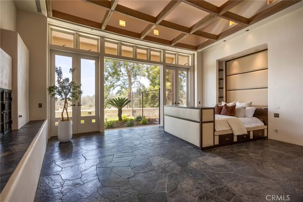 https://cdn.realtyfeed.com/cdn/127/306740888/52af91c51c8229ee8ccd39792734453f.webp