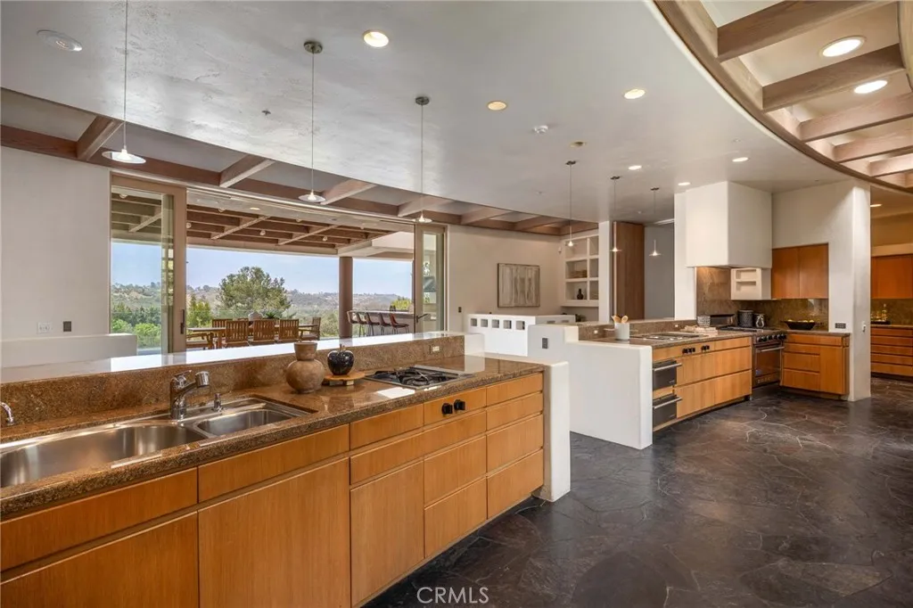 https://cdn.realtyfeed.com/cdn/127/306740888/a6174ebd7cf41fef58fc3d54ee6f424a.webp