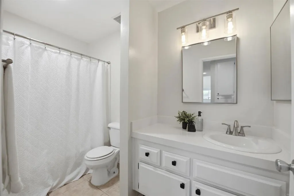 https://cdn.realtyfeed.com/cdn/127/306740937/24766f7e6cbcf5a44cd2798e99317c6a.webp