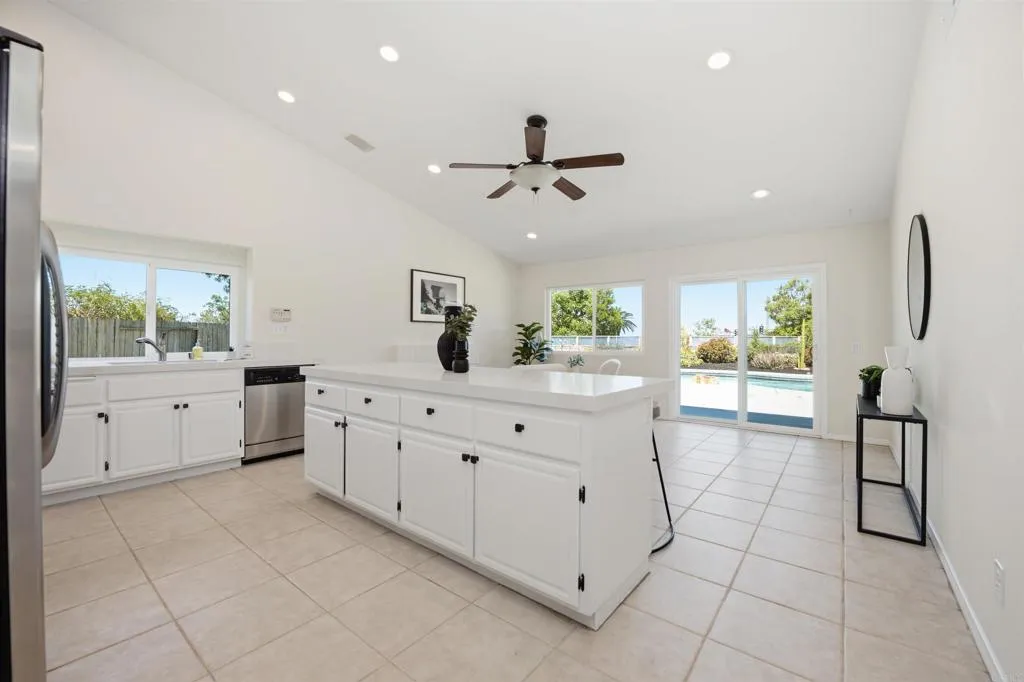 https://cdn.realtyfeed.com/cdn/127/306740937/bc19052d95c98c3e4b9053e89394a662.webp