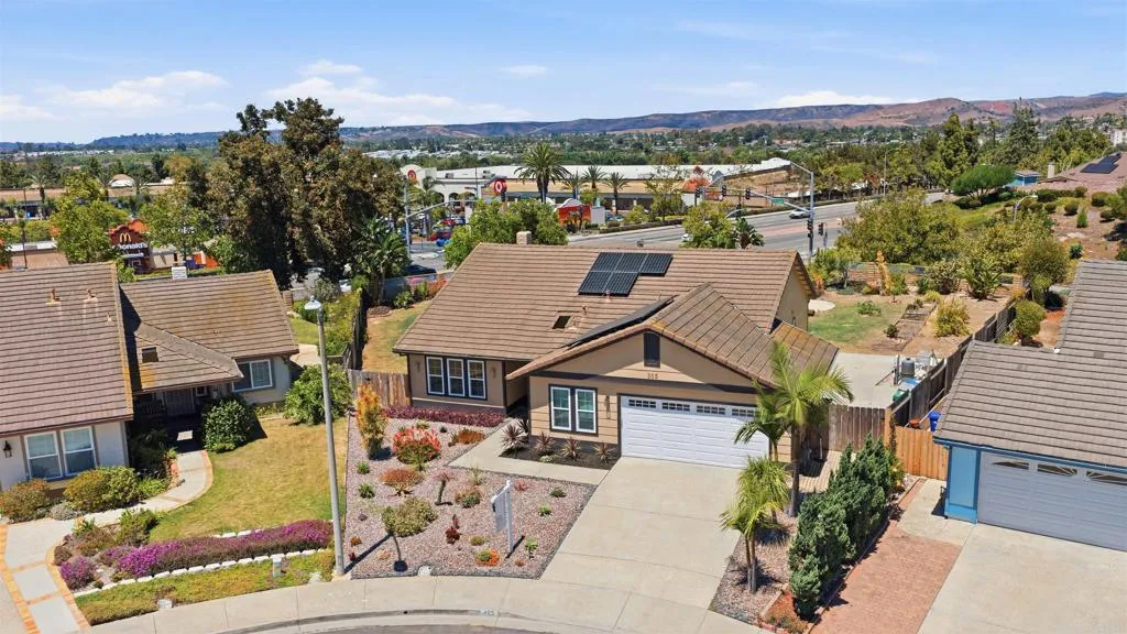 https://cdn.realtyfeed.com/cdn/127/306740937/ed9f761a6137a76dc9e7fde291465b1b.webp