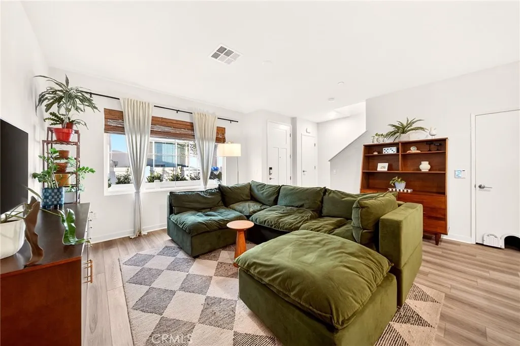 Photo #5: SW26127268 Listing: Photo #5
