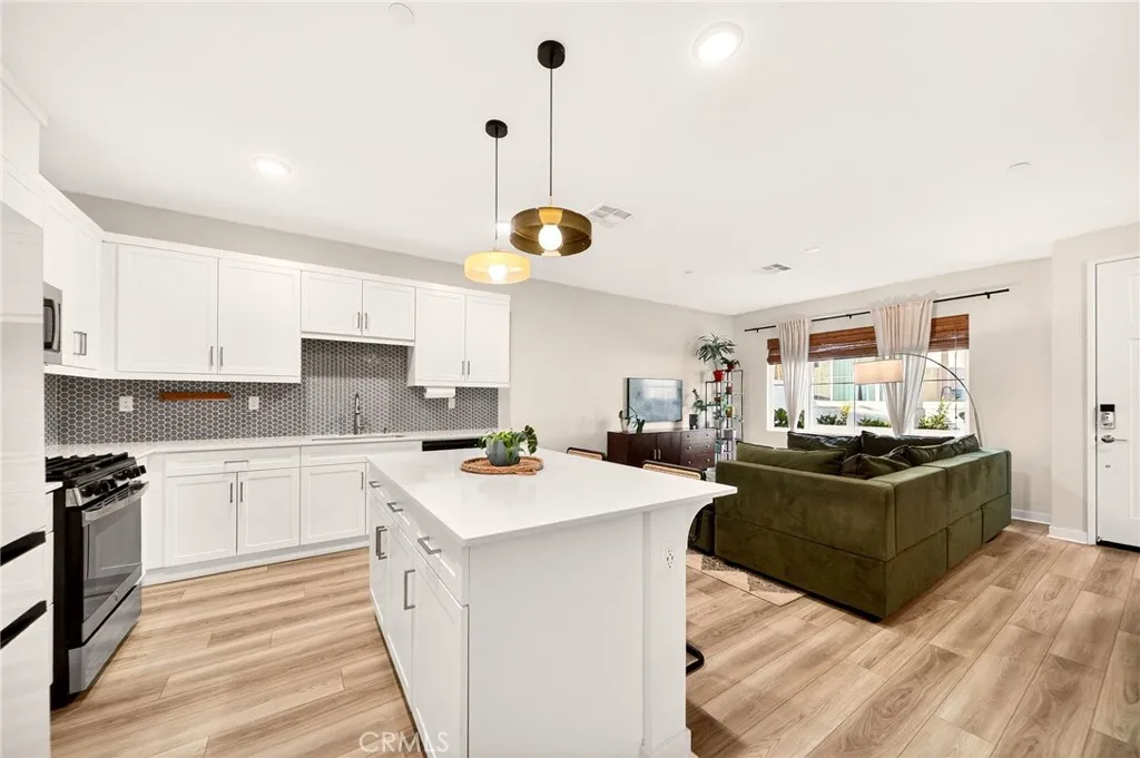 Photo #7: SW26127268 Listing: Photo #7