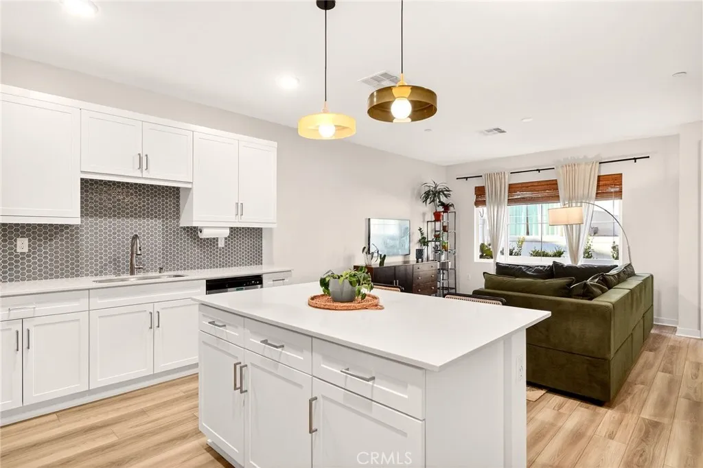 Photo #12: SW26127268 Listing: Photo #12